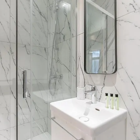 Mba - Echiquier 2 Luxury Center Parigi